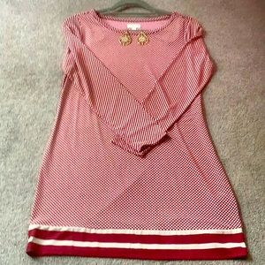 Women’s size M long sleeve dress with matching earrings. Polyester/spandex